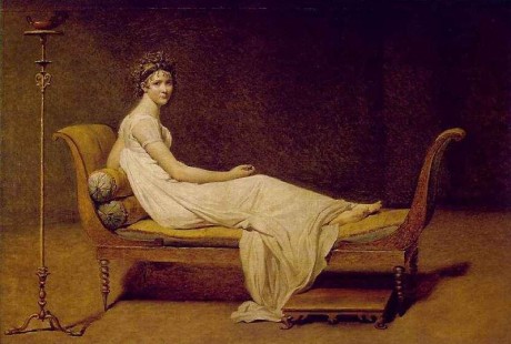 wikipediaより。ジャック＝ルイ・ダヴィッドの『レカミエ夫人』（1800年）。構図が安定して見えるのは、夫人の横たわる姿が黄金比の長方形に収まるように構成されているからだという。
